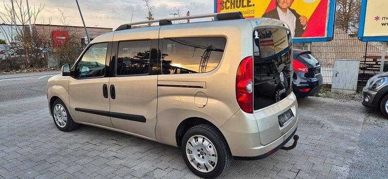 Gebraucht Fiat Doblò 135 PS (99 kW) 2011 Van / Kleinbus