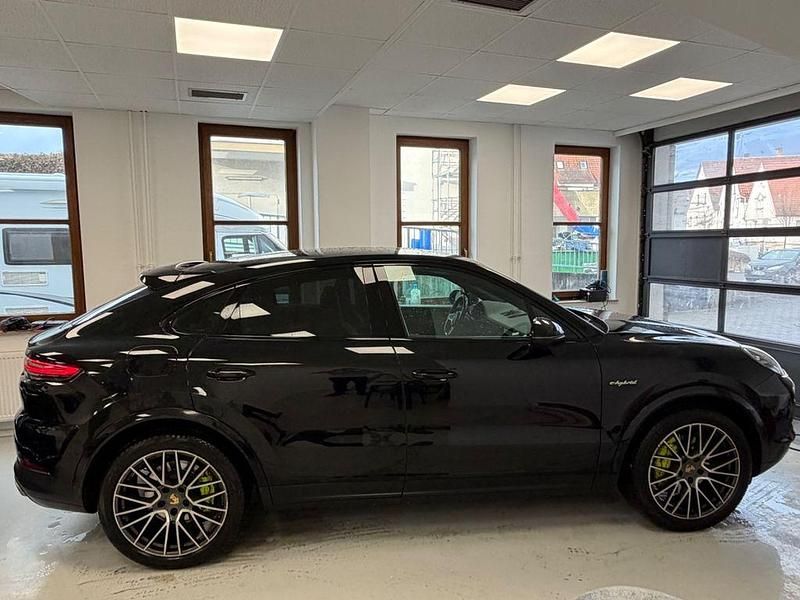Gebraucht Porsche Cayenne 462 PS (339 kW) 2021 Schwarz SUV