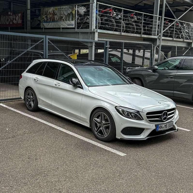 Gebraucht 2015 Mercedes C400 AMG line Kombi | 25.500 € (Etwas zu teuer) - Bild 1/4