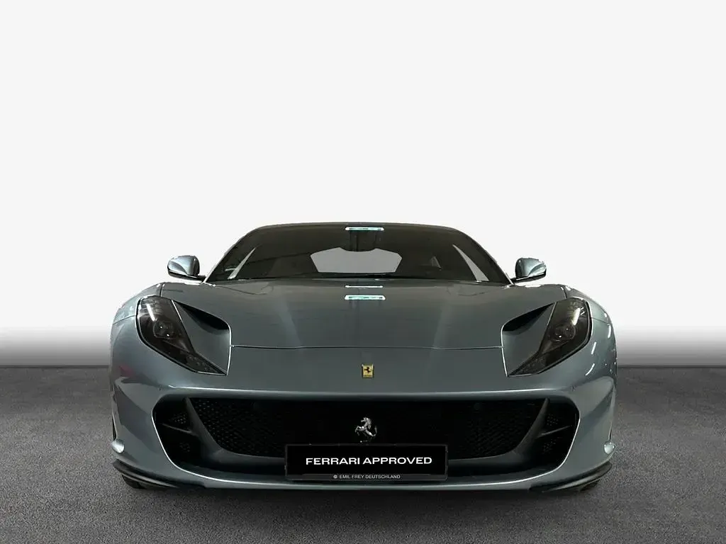 Second-hand Ferrari 812 799 CP (587 kW) 2019 Gri