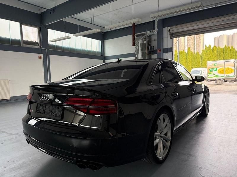 Gebraucht Audi S8 plus Sport 707 PS (519 kW) 2017 Schwarz Limousine