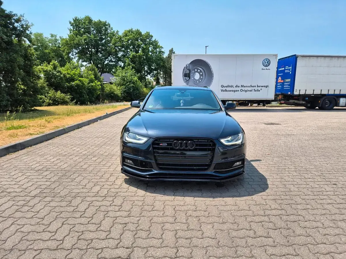 Gebraucht Audi A4 S-Line 205 PS (150 kW) 2012 Blau Kombi