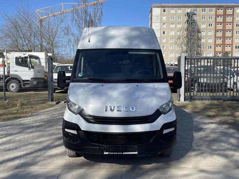 Gebraucht Iveco Daily 156 PS (114 kW) 2018 Bianco Van / Kleinbus