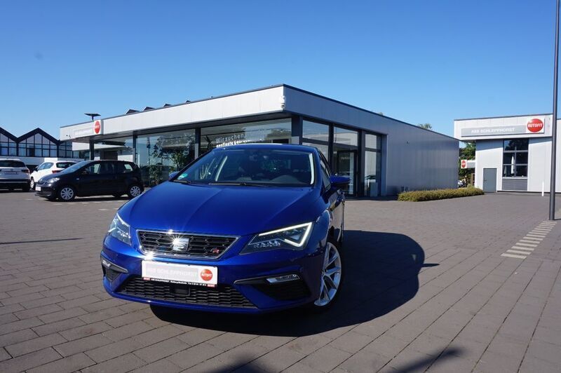 "mystery" blau Gebraucht 2017 Seat Leon FR Limousine | 18.790 € (Teuer) - Bild 1/4