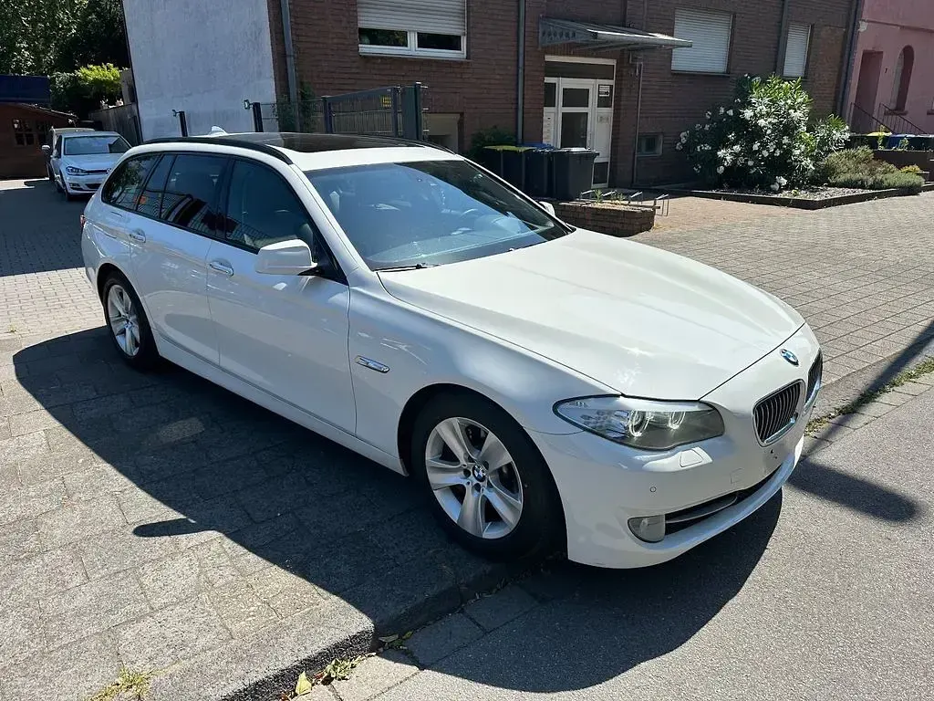 Gebraucht BMW 530 Performance 245 PS (180 kW) 2010 Weiß Limousine
