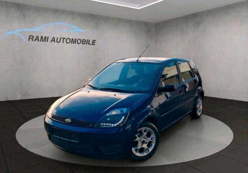 Grau Gebraucht 2005 Ford Fiesta Kleinwagen | 2.499 € (Fairer Preis) - Bild 1/4