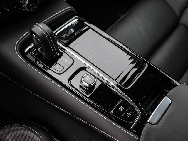 Gebraucht Volvo V60 R-Design 253 PS (186 kW) 2021 Weiß Kombi