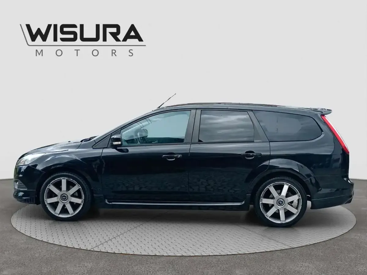 Gebraucht Ford Focus Titanium 136 PS (100 kW) 2010 Schwarz Kombi