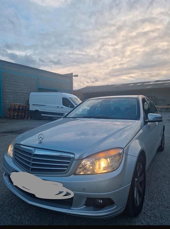 Gebraucht Mercedes C200 136 PS (100 kW) 2008 Silber Limousine