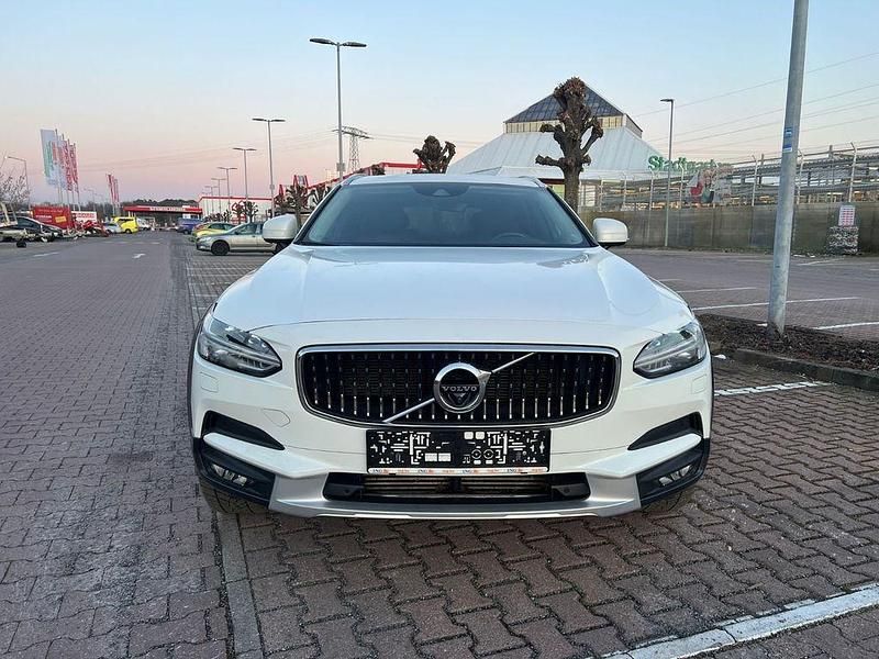 Gebraucht Volvo V90 CC 310 PS (228 kW) 2018 Silber Kombi