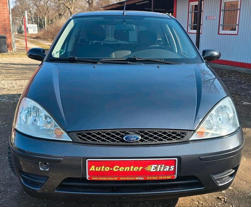 Gebraucht Ford Focus 102 PS (75 kW) 2004 Silber Limousine