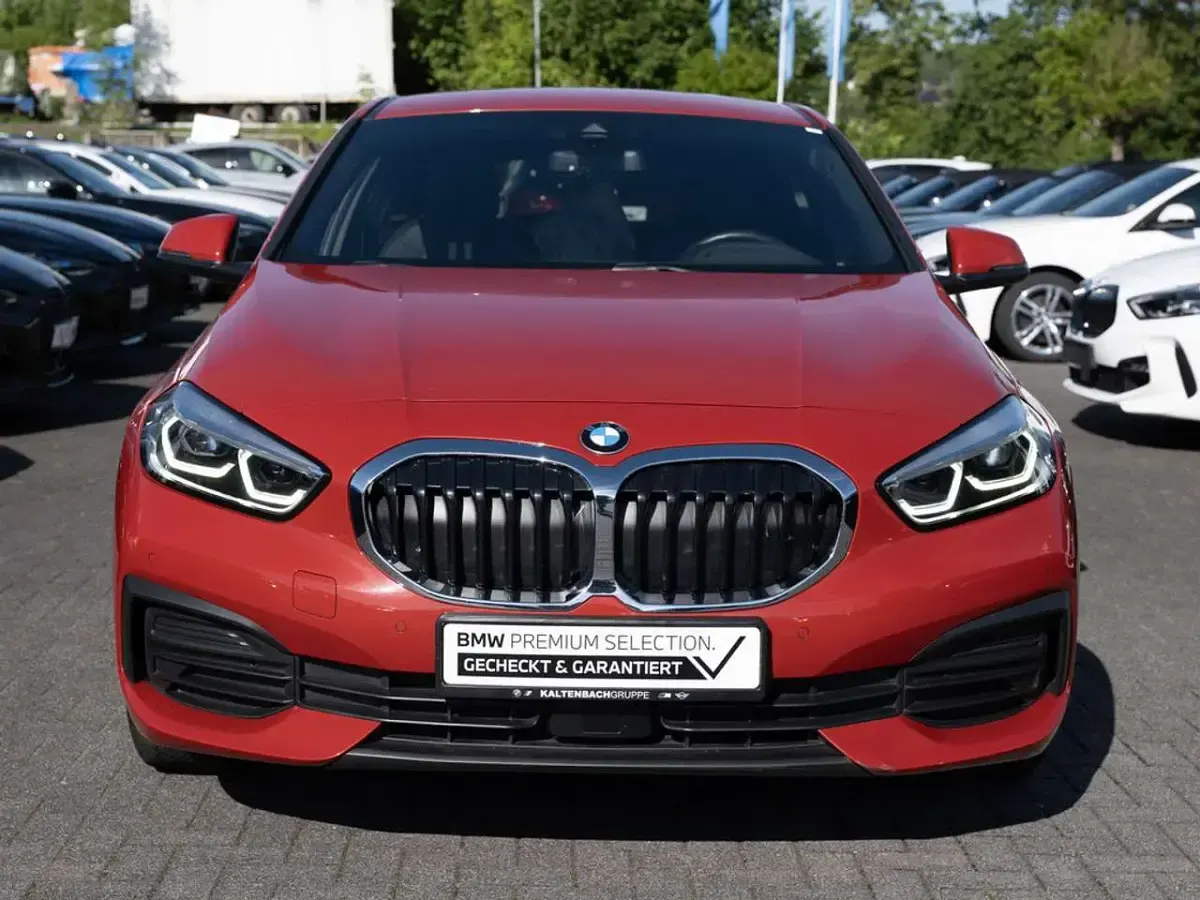 Gebraucht BMW 118 Advantage 136 PS (100 kW) 2021 Rot Kleinwagen