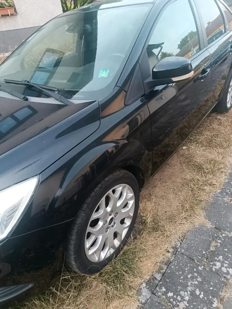 Gebraucht Ford Focus 116 PS (85 kW) 2008 Schwarz Kleinwagen