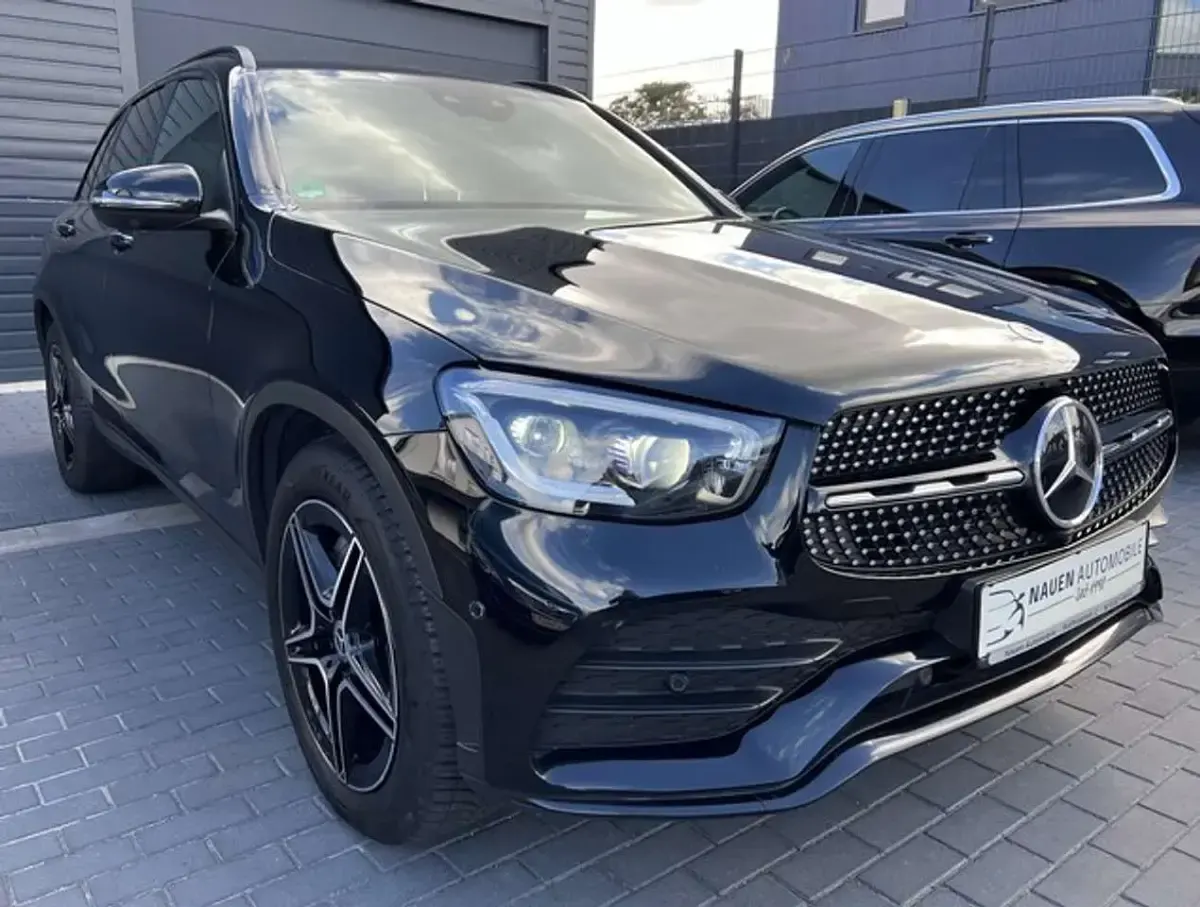 Gebraucht Mercedes GLC400d AMG 330 PS (242 kW) 2021 Schwarz SUV