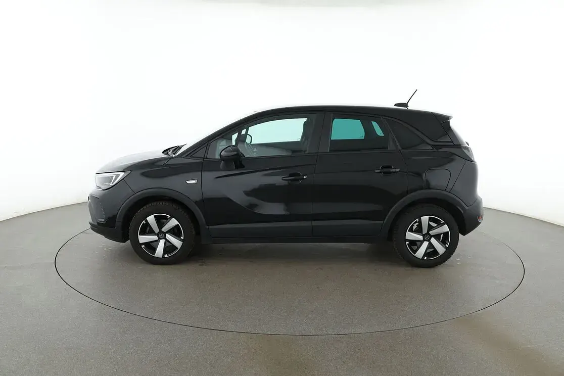 Usado Opel Crossland X Edition 110 HP (80 kW) 2021 Preto SUV