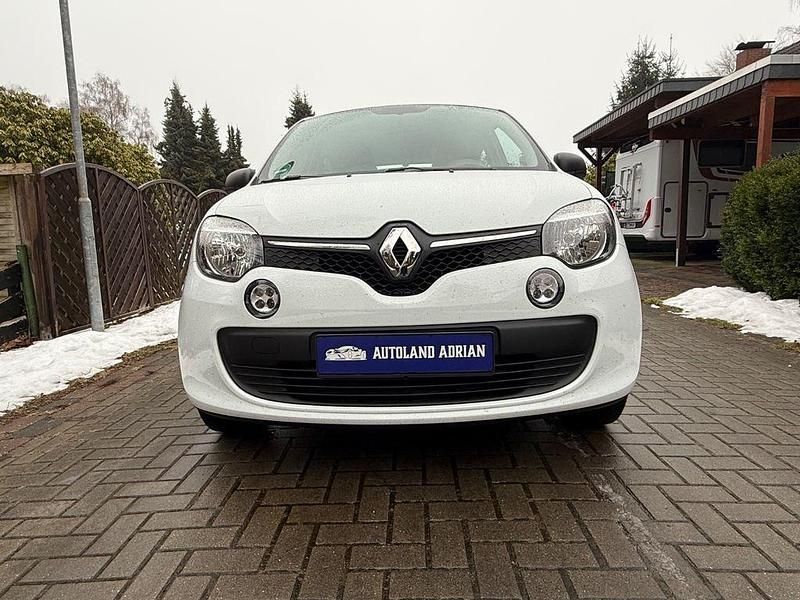 Gebraucht Renault Twingo Life 69 PS (50 kW) 2018 Weiß Kleinwagen