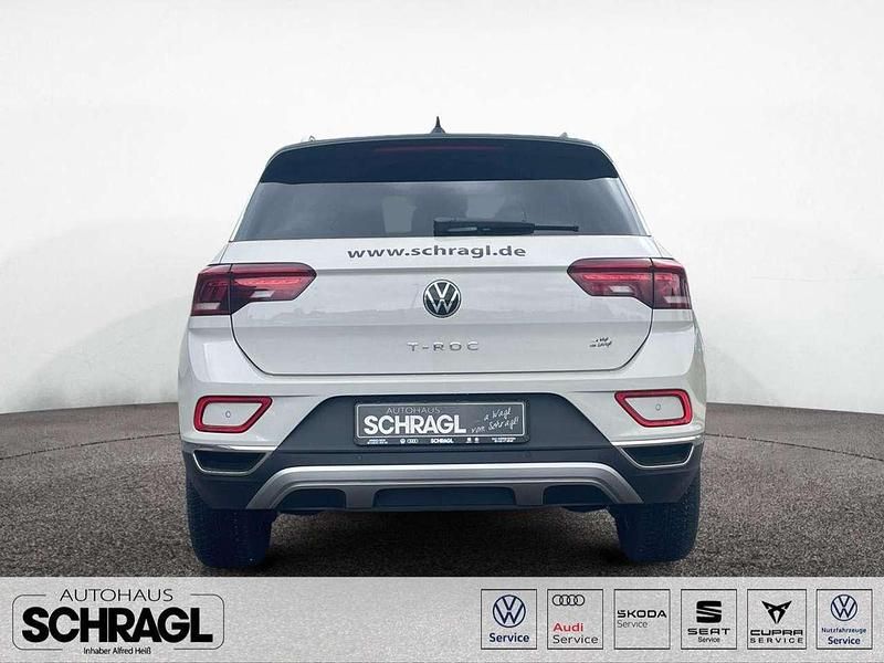 Gebraucht VW T-Roc Style 116 PS (85 kW) 2024 Ascotgrau/dach schwarz SUV