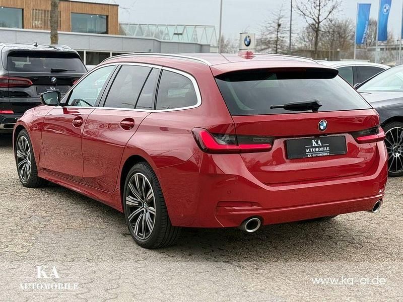 Gebraucht BMW 320 Performance 190 PS (139 kW) 2022 Rot Limousine