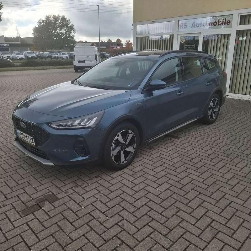 Gebraucht Ford Focus Active 155 PS (114 kW) 2024 Chromablaumetallic Kombi