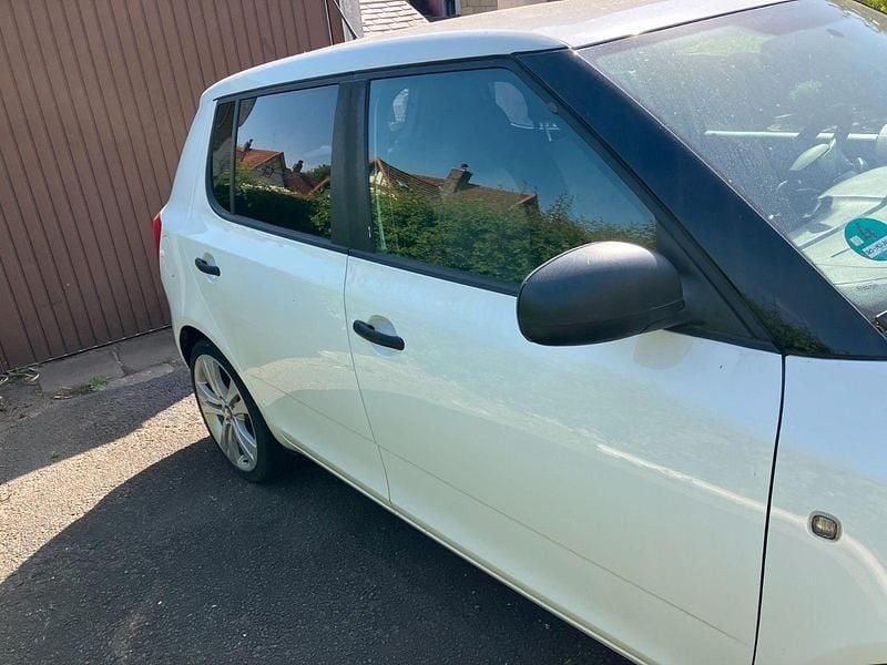 Gebraucht Skoda Fabia 60 PS (44 kW) 2014 Schwarz Kleinwagen