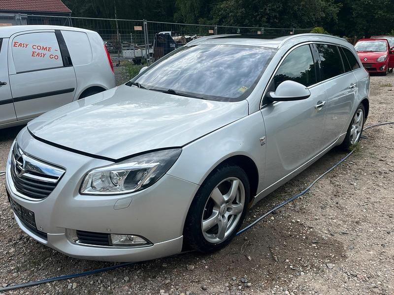 Gebraucht Opel Insignia OPC 196 PS (144 kW) 2012 Silber Kombi