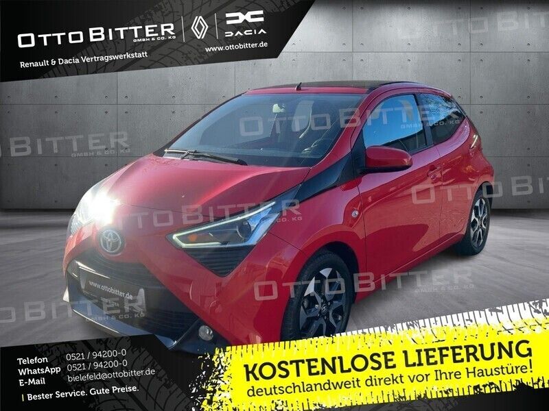 Super red Gebraucht 2019 Toyota Aygo x-sky Kleinwagen | 12.445 € (Etwas zu teuer) - Bild 1/4