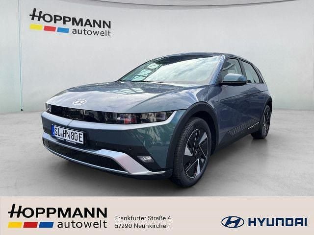 Grau Neu 2025 Hyundai Ioniq 5 Basis SUV | 35.690 € (Superpreis) - Bild 1/4