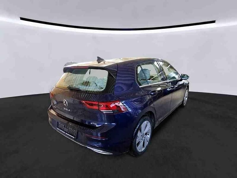Gebraucht VW Golf VIII Style 150 PS (110 kW) 2022 Blau Limousine