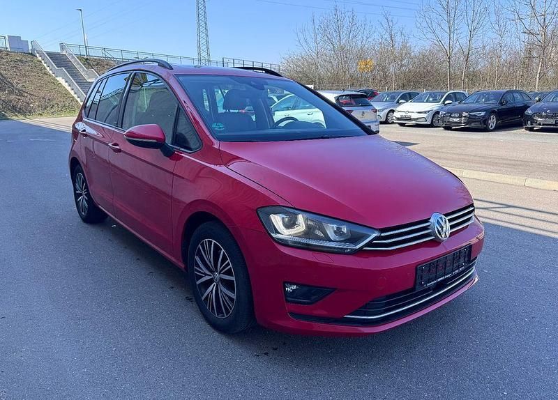Gebraucht VW Golf Allstar 150 PS (110 kW) 2016 Rot SUV