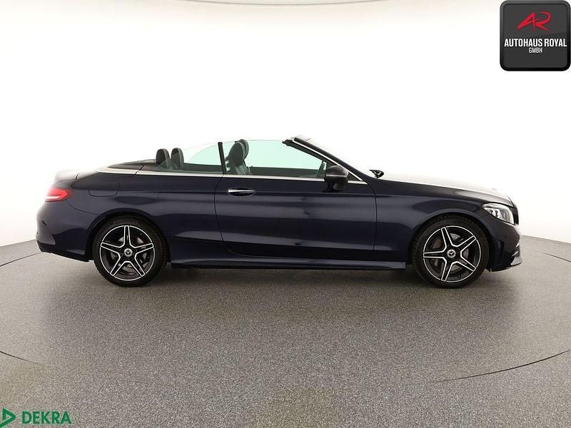 Gebraucht Mercedes C300 AMG 245 PS (180 kW) 2021 Blau Cabrio