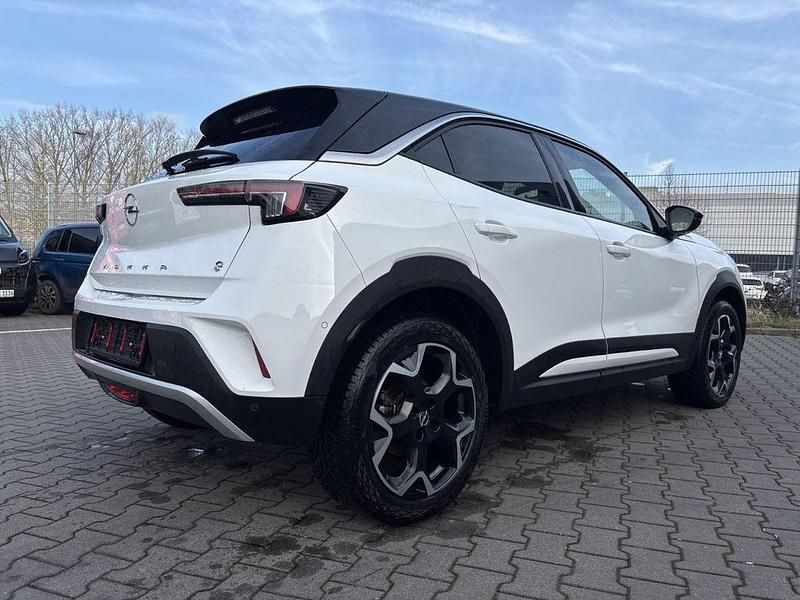 Gebraucht Opel Mokka-e Ultimate 100 kW (136 PS) 2022 Weiß SUV