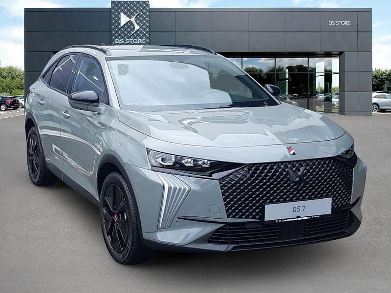 Gebraucht DS Automobiles DS7 Crossback Performance Line Plus 131 PS (96 kW) 2024 Grau SUV