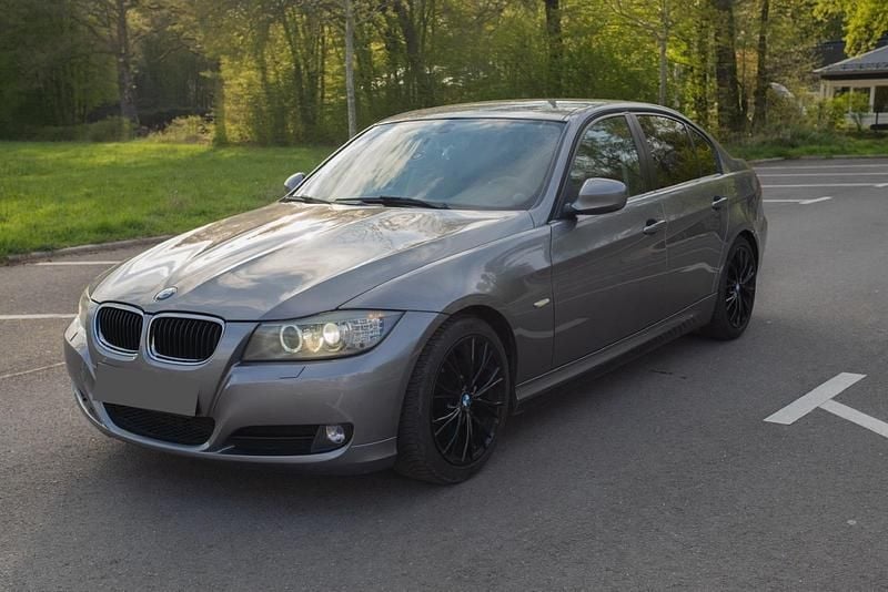 Second-hand BMW 320 Efficient Dynamics 220 CP (161 kW) 2012 Gri Berlinǎ