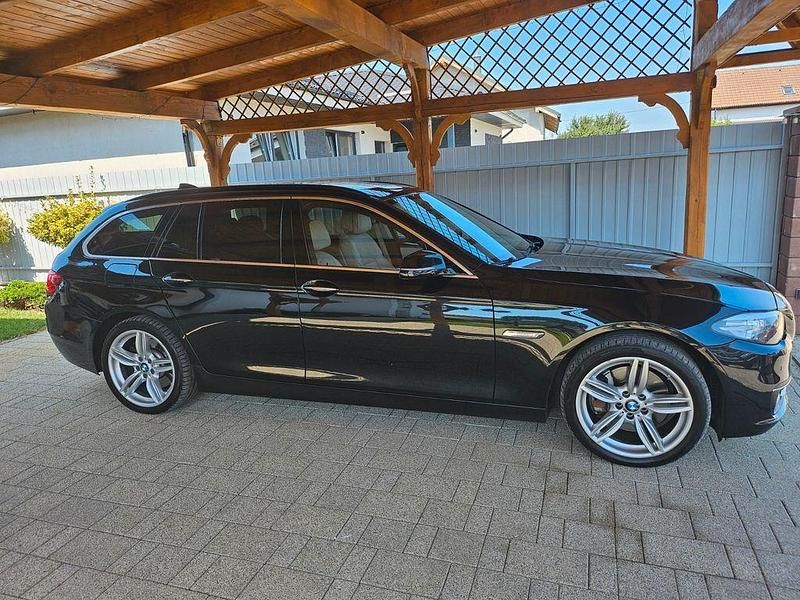 Schwarz Gebraucht 2016 BMW 535 Luxury Line Kombi | 17.500 € (Fairer Preis) - Bild 1/4