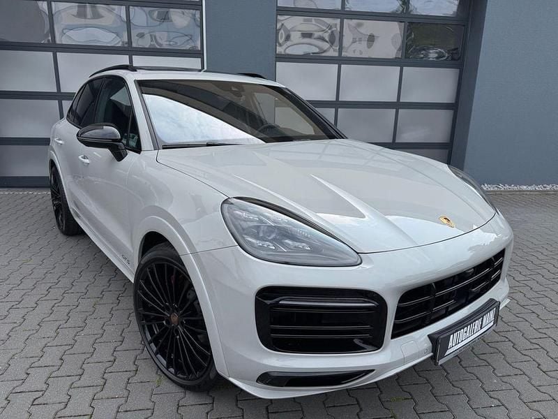 3h kreide Gebraucht 2021 Porsche Cayenne GTS SUV | 72.990 € (Superpreis) - Bild 1/3