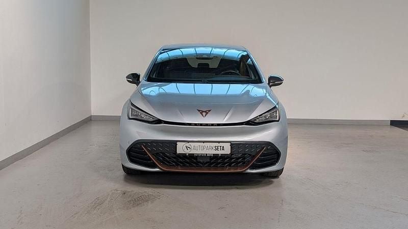 Używany Cupra Born 169 kW (231 KM) 2023 Srebrny Hatchback