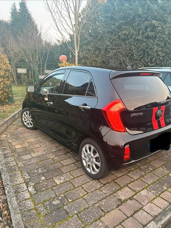 Gebraucht Kia Picanto 86 PS (63 kW) 2016 Schwarz Kleinwagen