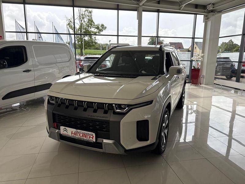 Grand white Neu 2025 Ssangyong Torres SUV | 32.990 € - Bild 1/4