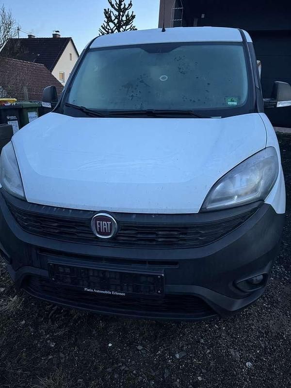 Weiß Gebraucht 2019 Fiat Doblò Van / Kleinbus | 6.900 € (Guter Preis) - Bild 1/4
