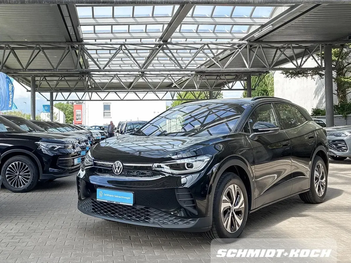 Gebraucht VW ID.4 Pure 125 kW (170 PS) 2025 Grenaldilschwarz (schwarz) SUV