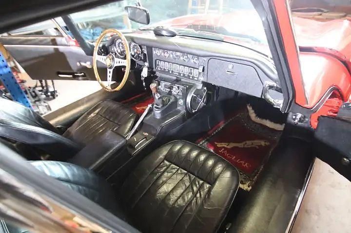 Gebraucht Jaguar E-Type 265 PS (194 kW) 1968 Rot Coupé