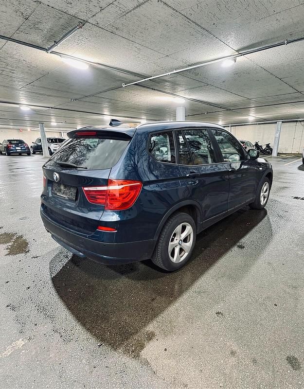 Gebraucht BMW X3 184 PS (135 kW) 2011 Blau SUV