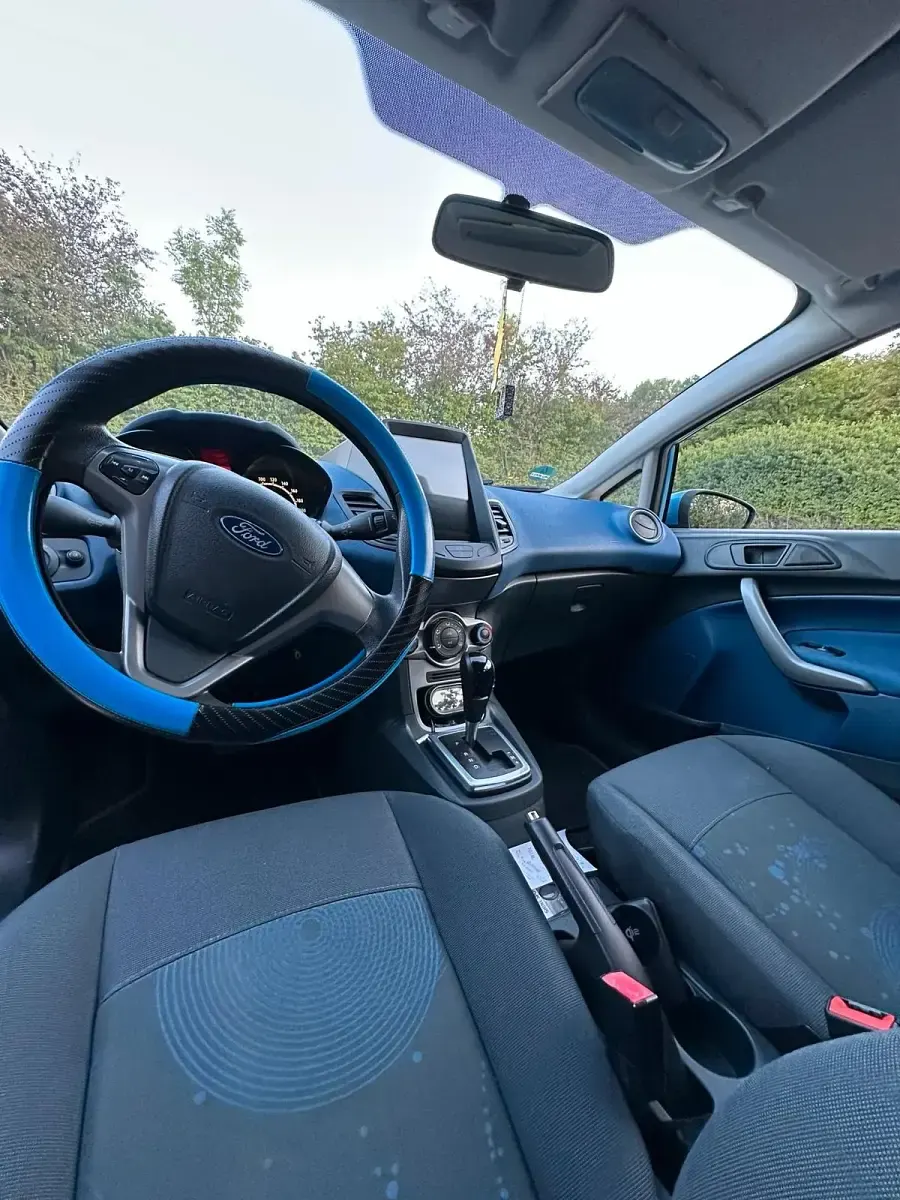 Gebraucht Ford Fiesta Titanium 97 PS (71 kW) 2009 Blau Limousine