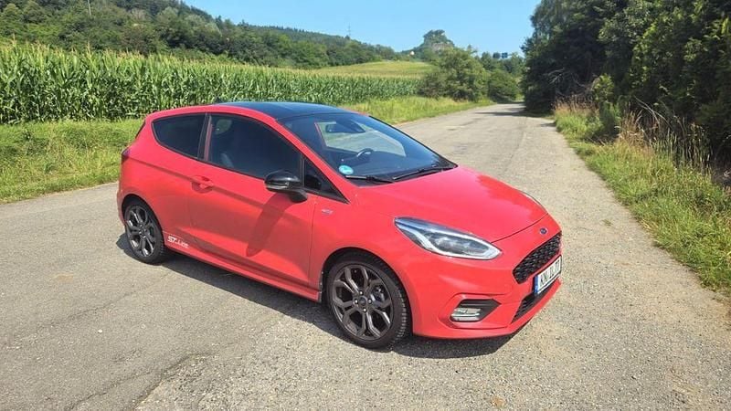Rot Gebraucht 2019 Ford Fiesta ST-Line Kleinwagen | 10.300 € (Guter Preis) - Bild 1/4
