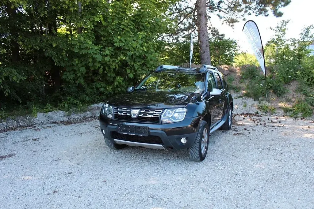 Gebraucht Dacia Duster Lauréate 109 PS (80 kW) 2016 Schwarz SUV