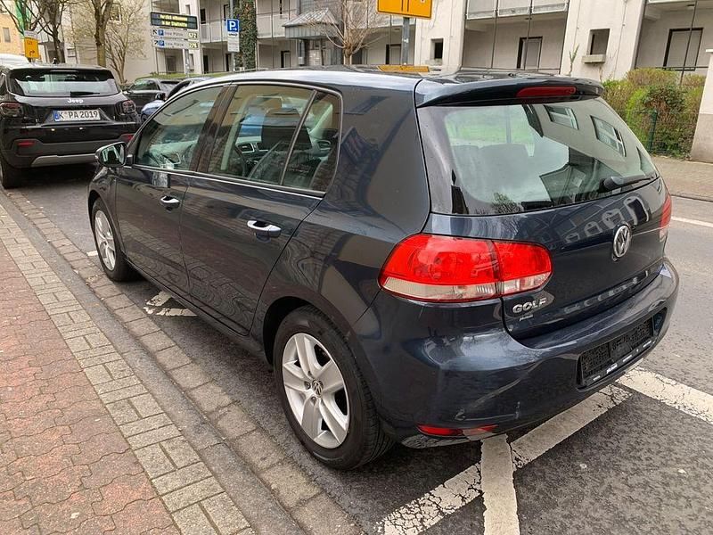 Gebraucht VW Golf VI Trendline 80 PS (58 kW) 2009 Blau Kleinwagen