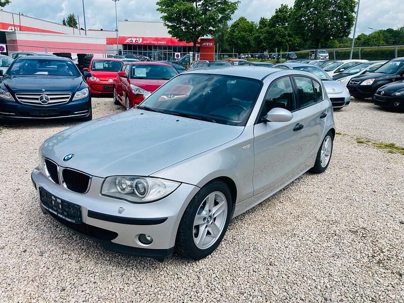Silber Gebraucht 2006 BMW 118 Kleinwagen | 3.850 € (Fairer Preis) - Bild 1/4