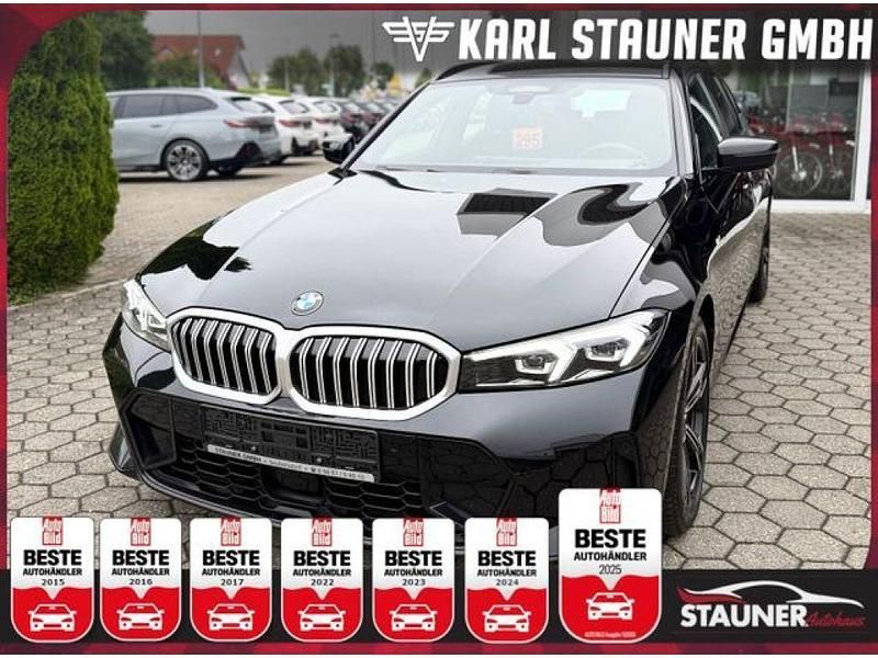 Black sapphire metallic Gebraucht 2023 BMW 320e M Sport Kombi | 37.980 € (Fairer Preis) - Bild 1/2