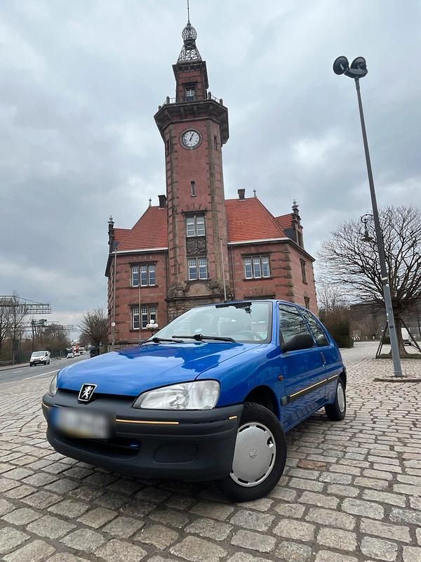 Blau Gebraucht 1998 Peugeot 106 Kleinwagen | 750 € (Fairer Preis) - Bild 1/4