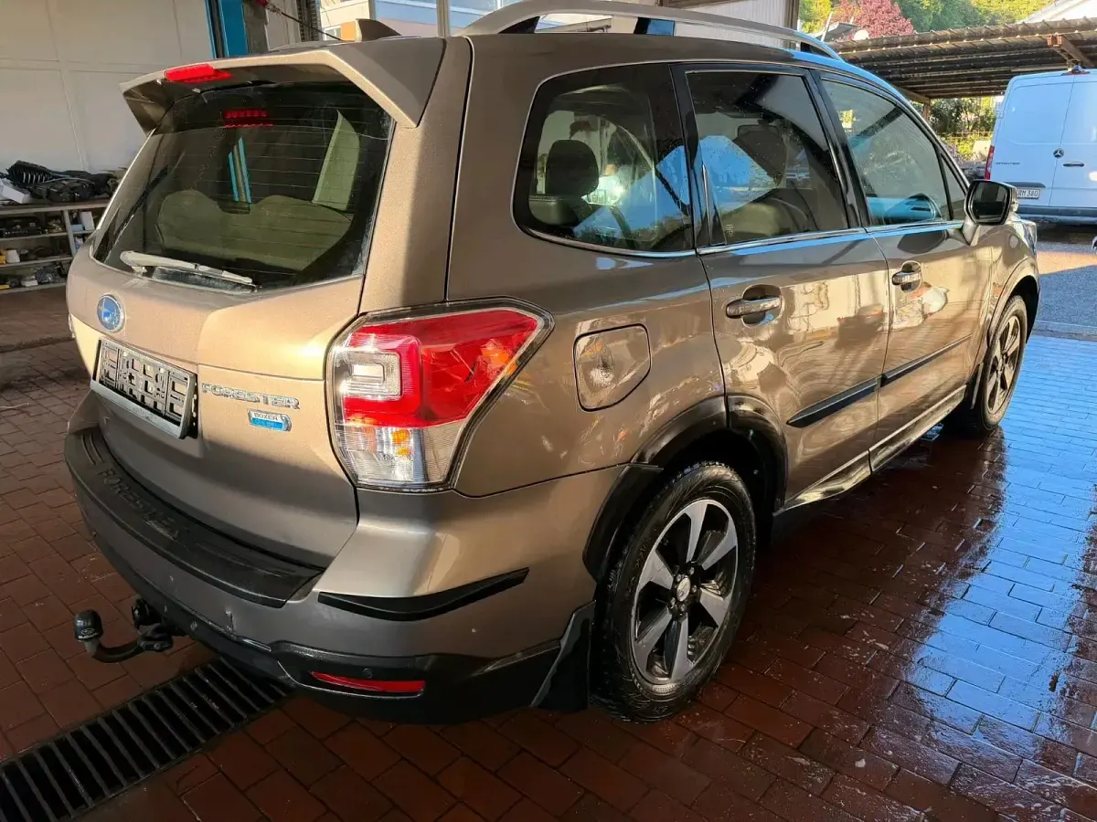 Gebraucht Subaru Forester 146 PS (107 kW) 2016 Beige SUV